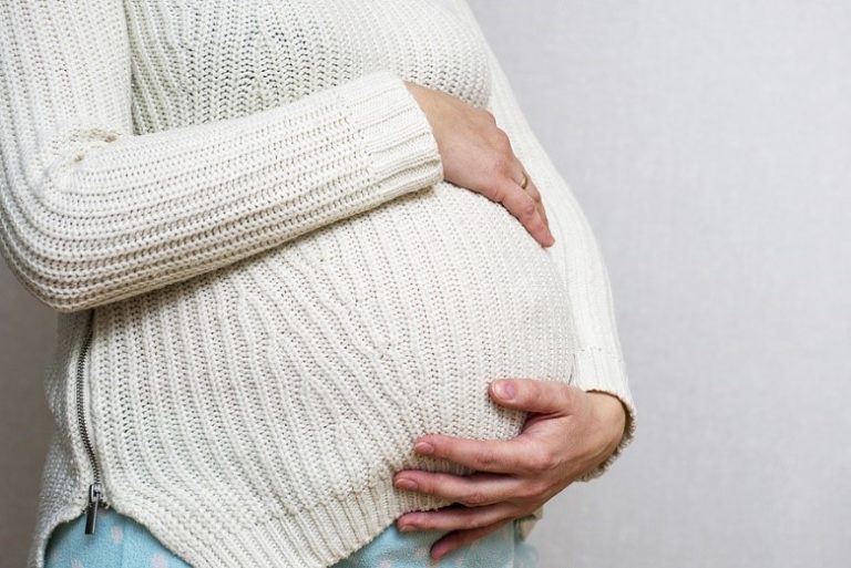 La maternidad tardía, un nuevo fenómeno social y de salud